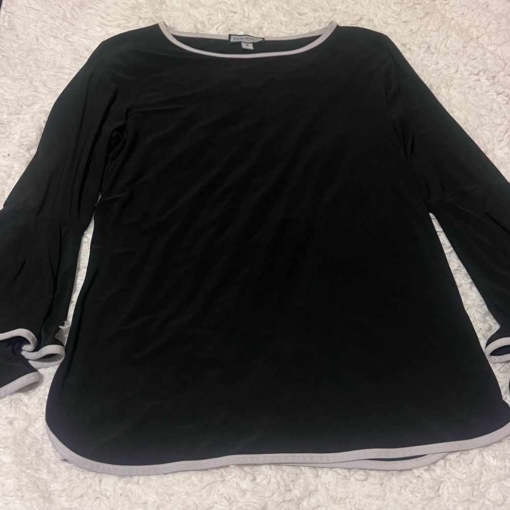 Sandra Darren Black Long-Sleeve Knit Top with Contrast Trim